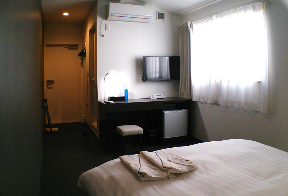 Akasaka Crystal Hotel (Adults Only) Tokyo Bagian luar foto