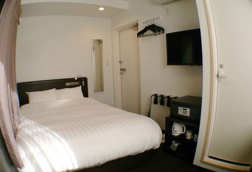Akasaka Crystal Hotel (Adults Only) Tokyo Bagian luar foto