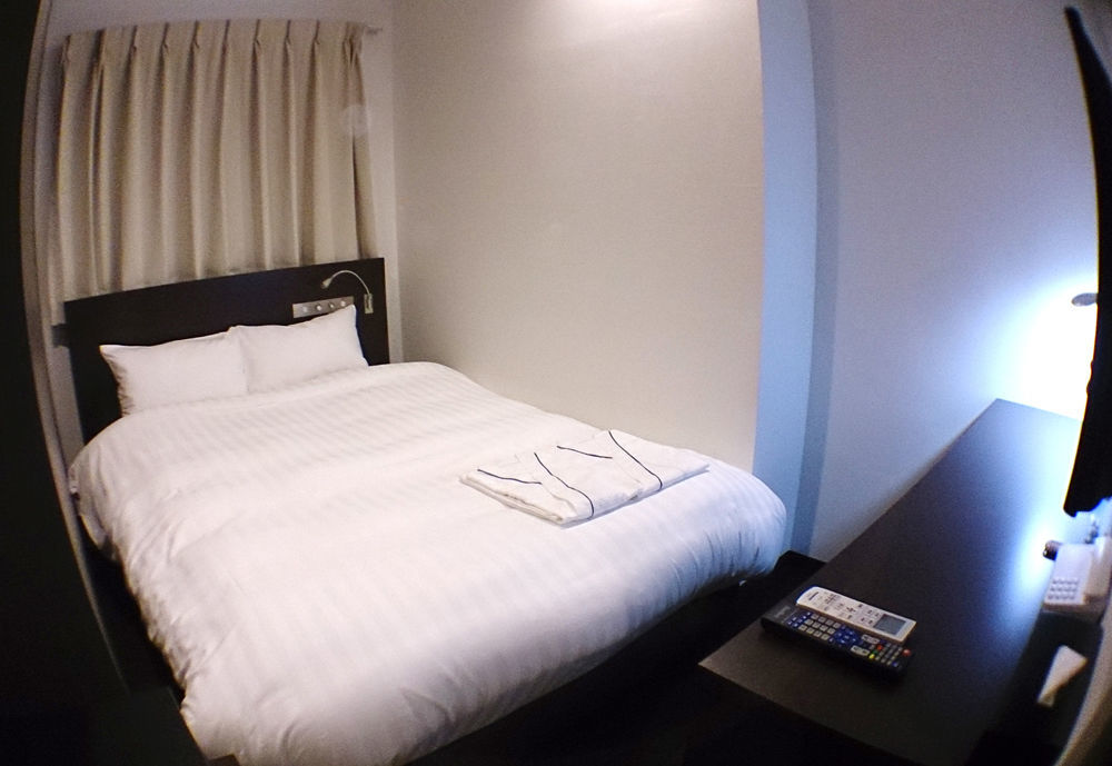 Akasaka Crystal Hotel (Adults Only) Tokyo Bagian luar foto